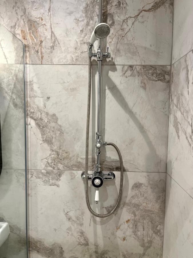 فندق Number 31 Boutique Townhouse غالواي المظهر الخارجي الصورة