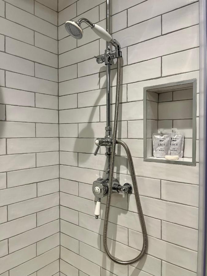 فندق Number 31 Boutique Townhouse غالواي المظهر الخارجي الصورة