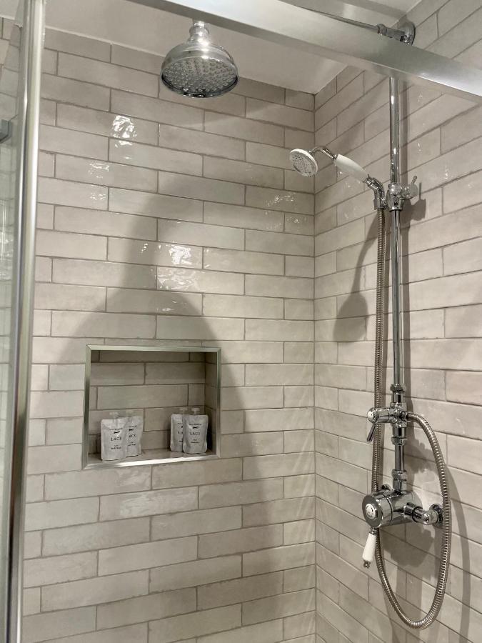 فندق Number 31 Boutique Townhouse غالواي المظهر الخارجي الصورة
