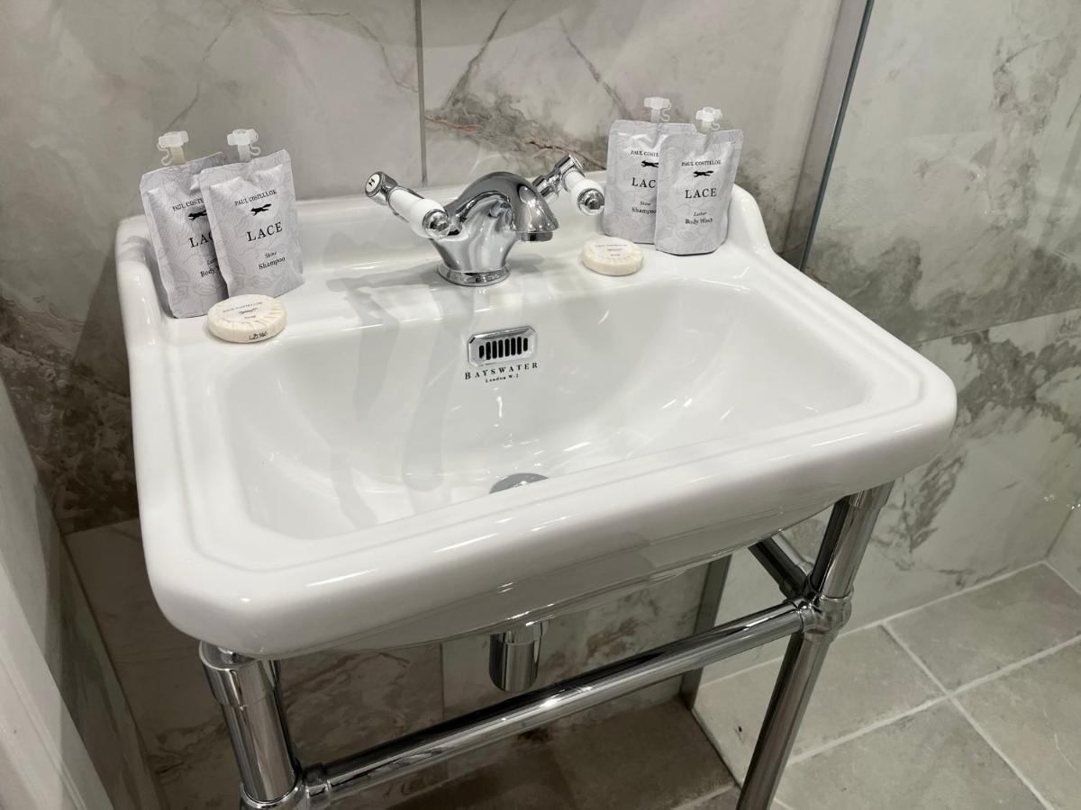 فندق Number 31 Boutique Townhouse غالواي المظهر الخارجي الصورة